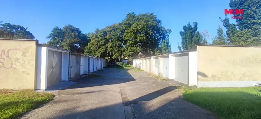 Pronájem garáže, Hradec Králové, U Kavalíru, 17 m2