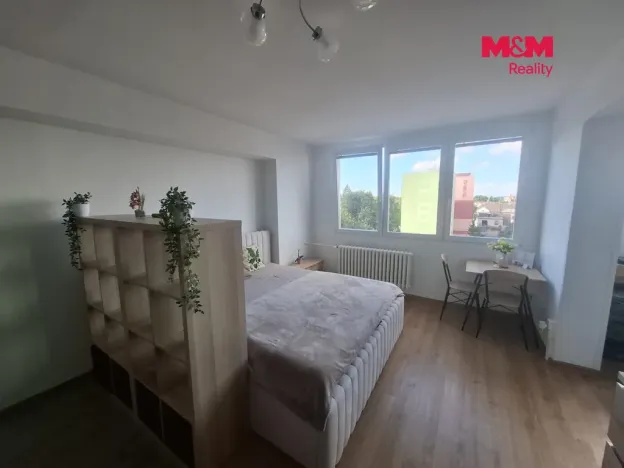 Pronájem bytu 1+kk, Kolín - Kolín III, Roháčova, 42 m2