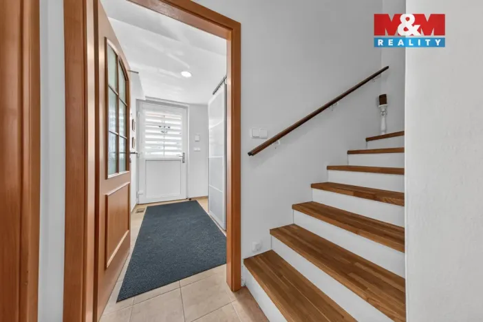Prodej rodinného domu, Líbeznice, Ve Dvoře, 104 m2