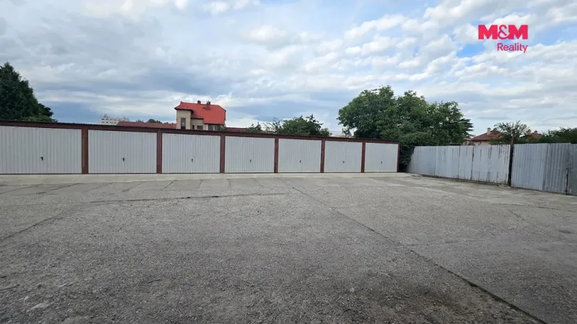 Prodej garáže, Chropyně, 21 m2