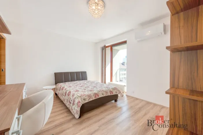 Pronájem bytu 2+kk, Praha - Holešovice, Na Maninách, 60 m2