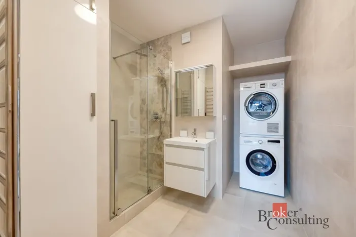 Pronájem bytu 2+kk, Praha - Holešovice, Na Maninách, 60 m2
