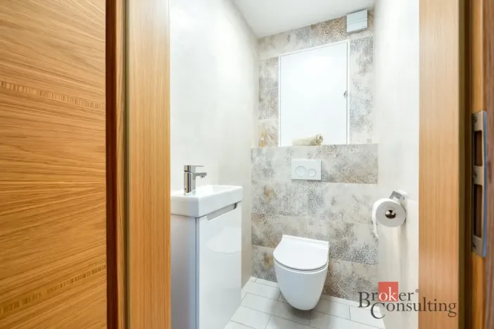 Pronájem bytu 2+kk, Praha - Holešovice, Na Maninách, 60 m2