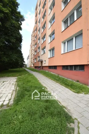 Pronájem bytu 3+1, Olomouc - Neředín, Stiborova, 74 m2