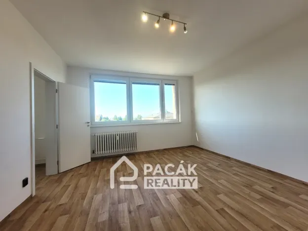 Pronájem bytu 3+1, Olomouc - Neředín, Stiborova, 74 m2