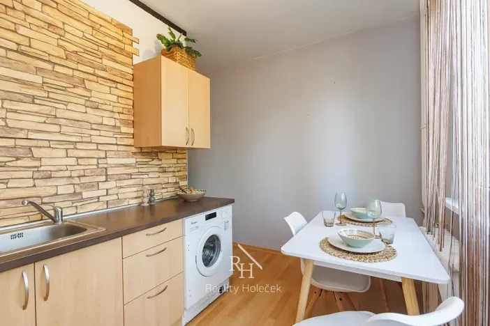 Prodej bytu 1+1, Kladno, Finská, 35 m2