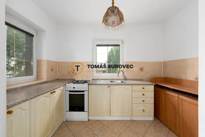 Prodej rodinného domu, Lešná, 190 m2