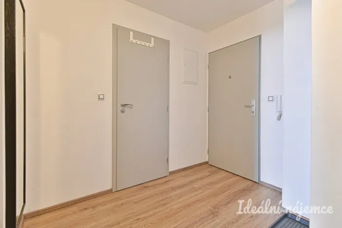 Pronájem bytu 2+kk, Moravany, Višňová, 61 m2