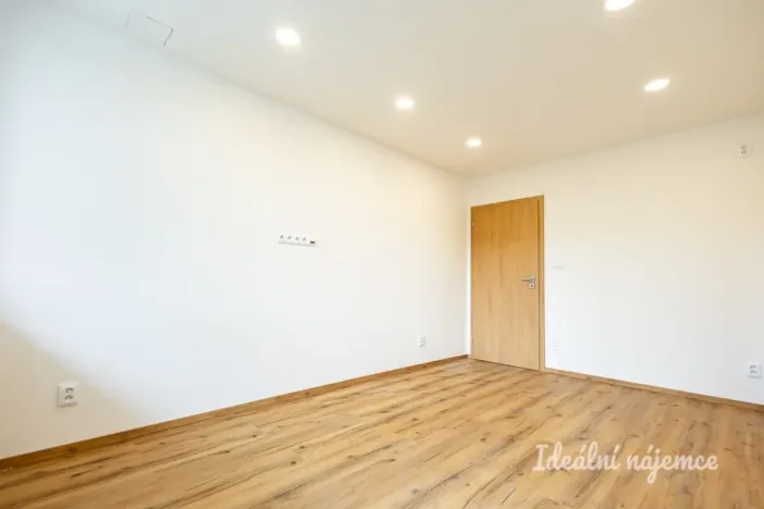 Pronájem bytu 3+kk, Praha - Vršovice, Baškirská, 85 m2