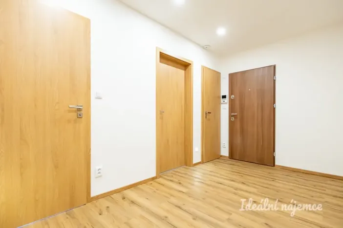Pronájem bytu 3+kk, Praha - Vršovice, Baškirská, 85 m2