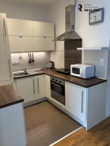 Prodej bytu 1+kk, Praha - Nusle, Jaurisova, 35 m2
