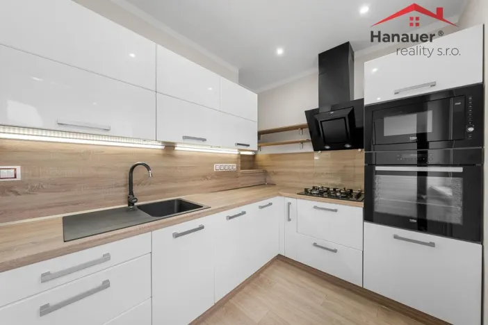 Prodej bytu 3+1, Děčín - Děčín II-Nové Město, Kamenická, 65 m2