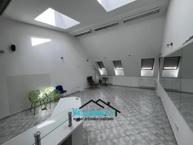 Pronájem bytu 1+kk, Kroměříž, 38 m2