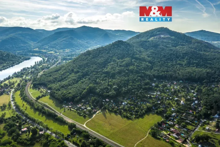 Prodej zahrady, Ústí nad Labem - Církvice, 2002 m2