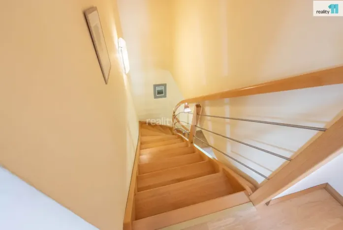 Prodej rodinného domu, Kamenice - Struhařov, Slunečná, 200 m2