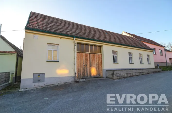 Prodej rodinného domu, Břeclav - Poštorná, Celnice-středisko služeb, 120 m2