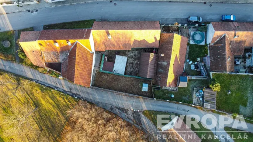 Prodej rodinného domu, Břeclav - Poštorná, Celnice-středisko služeb, 120 m2