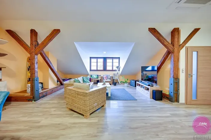 Prodej bytu 2+kk, Šternberk, Horní náměstí, 85 m2