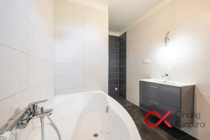 Prodej bytu 3+kk, Tuchoměřice, Nad Lávkou, 85 m2