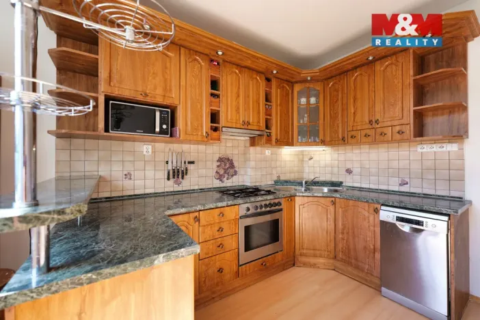 Prodej rodinného domu, Prostějov, Bezručovo nám., 180 m2