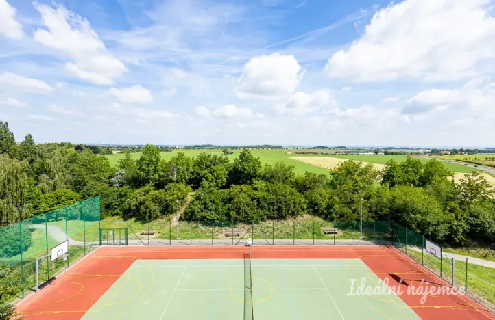 Pronájem bytu 2+kk, Praha - Kbely, Pod Nouzovem, 57 m2