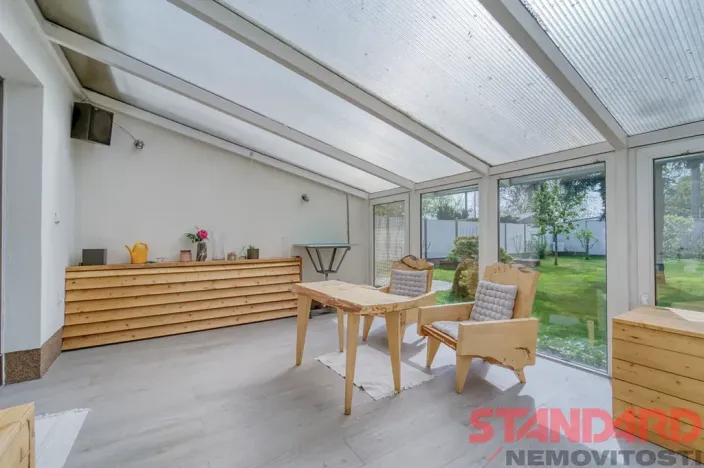 Prodej komerční nemovitosti, Chrášťany, Plzeňská, 207 m2