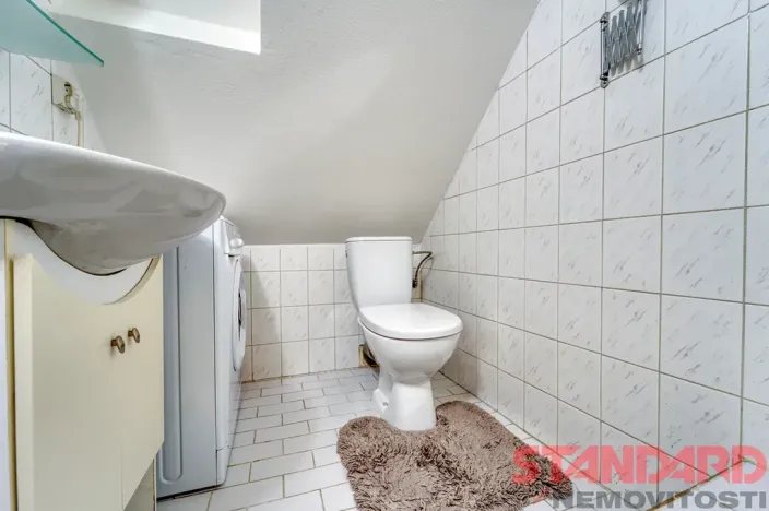 Prodej komerční nemovitosti, Chrášťany, Plzeňská, 207 m2