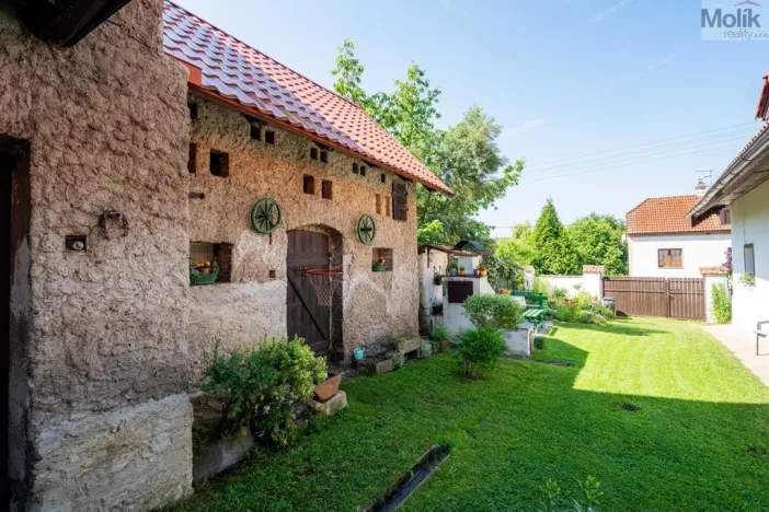 Prodej rodinného domu, Pnětluky - Konětopy, 248 m2
