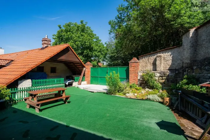 Prodej rodinného domu, Pnětluky - Konětopy, 248 m2