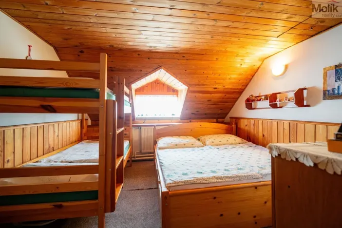 Prodej rodinného domu, Pnětluky - Konětopy, 248 m2