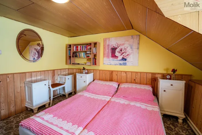 Prodej rodinného domu, Pnětluky - Konětopy, 248 m2