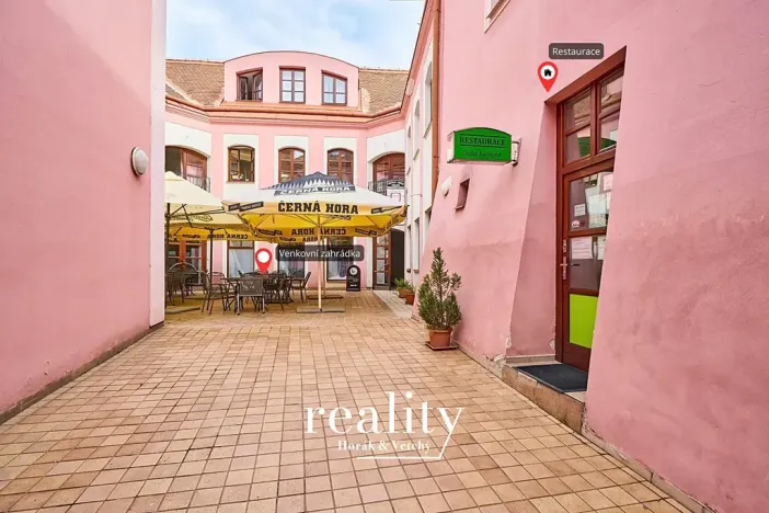 Pronájem obchodního prostoru, Znojmo, Horní náměstí, 115 m2