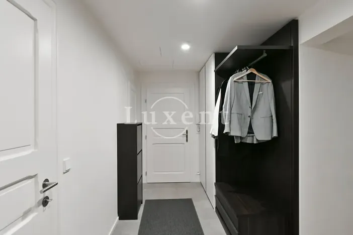 Pronájem bytu 2+kk, Praha - Vinohrady, Laubova, 50 m2