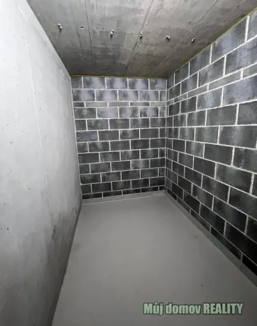 Pronájem bytu 1+kk, Praha - Smíchov, U Lihovaru, 31 m2