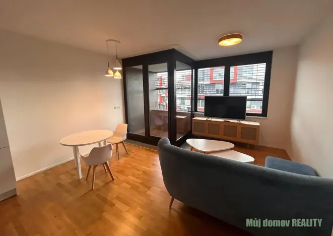 Pronájem bytu 2+kk, Praha - Libeň, Zenklova, 53 m2