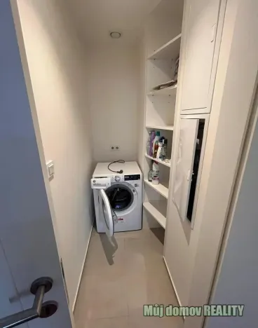 Pronájem bytu 2+kk, Praha - Libeň, Zenklova, 53 m2