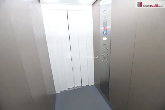 Pronájem bytu 1+kk, Cheb, Přátelství, 25 m2