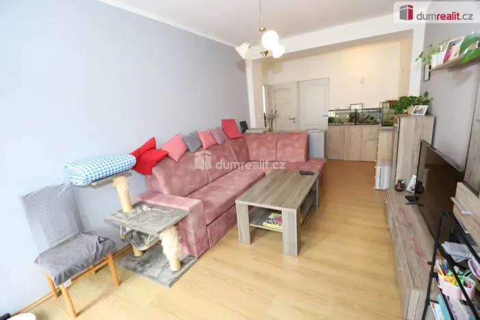 Prodej bytu 2+1, Karlovy Vary - Drahovice, Vítězná, 68 m2