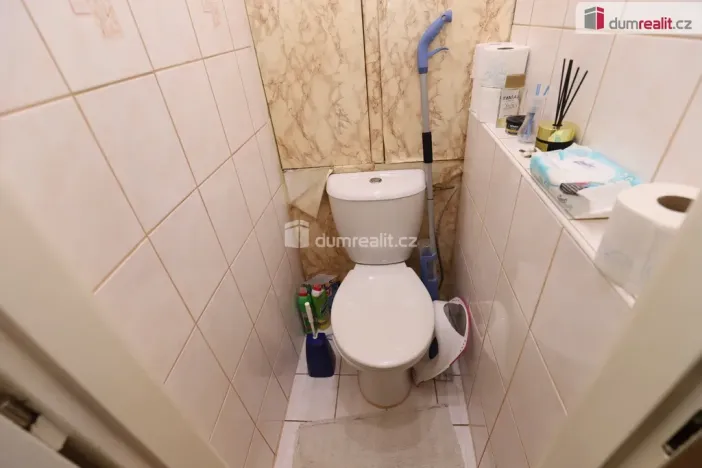 Prodej bytu 2+1, Karlovy Vary - Drahovice, Vítězná, 68 m2