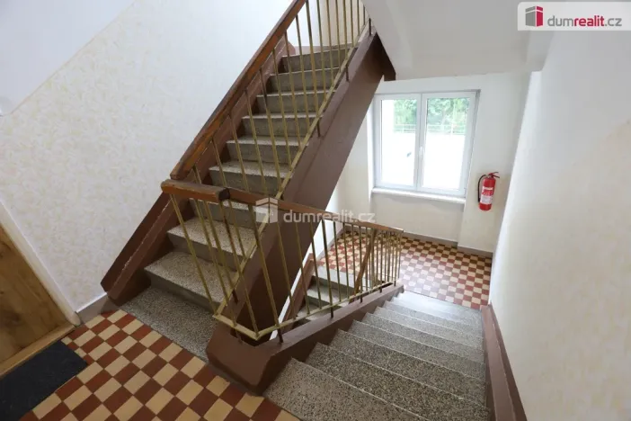 Prodej bytu 2+1, Karlovy Vary - Drahovice, Vítězná, 68 m2