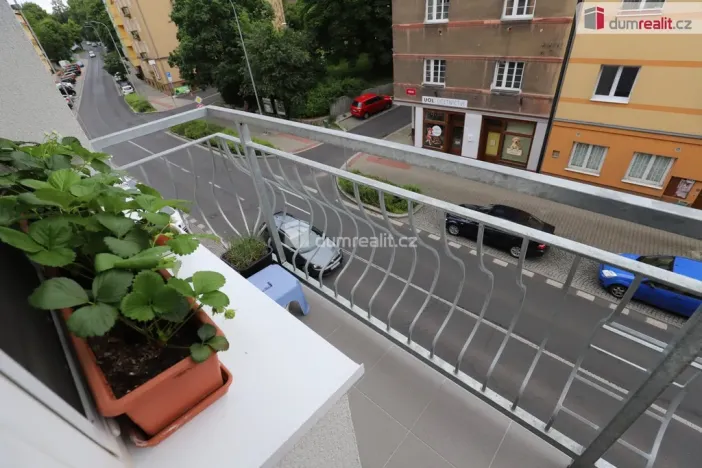 Prodej bytu 2+1, Karlovy Vary - Drahovice, Vítězná, 68 m2