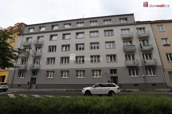 Prodej bytu 2+1, Karlovy Vary - Drahovice, Vítězná, 68 m2