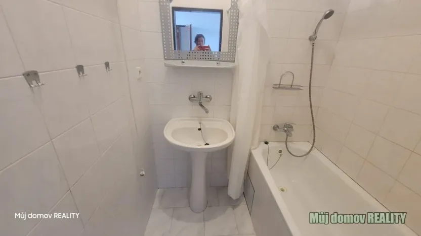 Pronájem bytu 3+1, Praha - Kobylisy, Nad záložnou, 85 m2