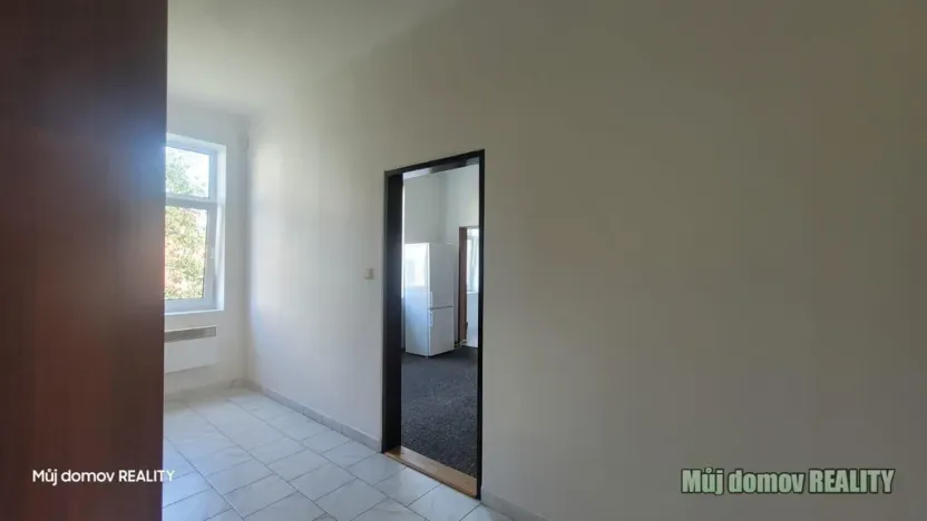 Pronájem bytu 3+1, Praha - Kobylisy, Nad záložnou, 85 m2