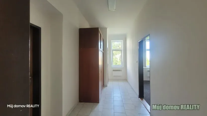 Pronájem bytu 3+1, Praha - Kobylisy, Nad záložnou, 85 m2