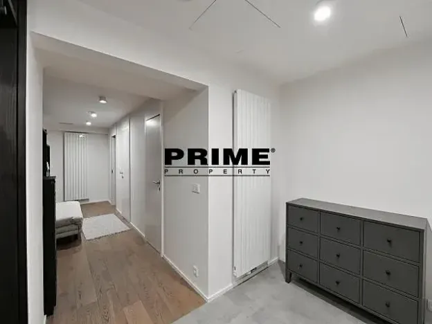 Pronájem bytu 2+kk, Praha - Vinohrady, Laubova, 50 m2