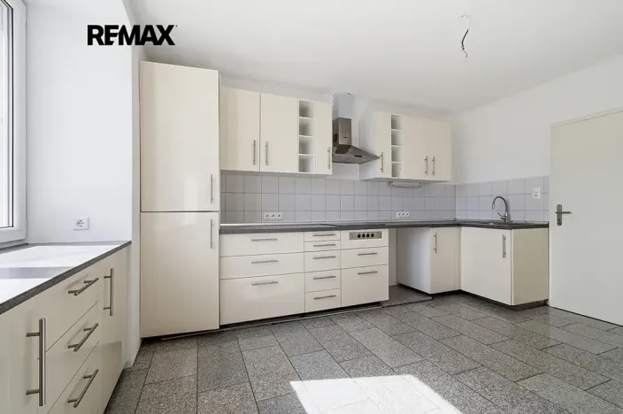 Prodej vícegeneračního domu, Kasejovice, 250 m2