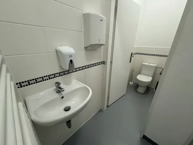Pronájem obchodního prostoru, Praha - Horní Počernice, Bystrá, 106 m2