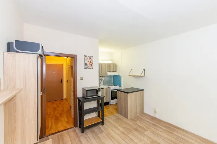 Pronájem bytu 2+kk, Vsetín - Rokytnice, Okružní, 37 m2
