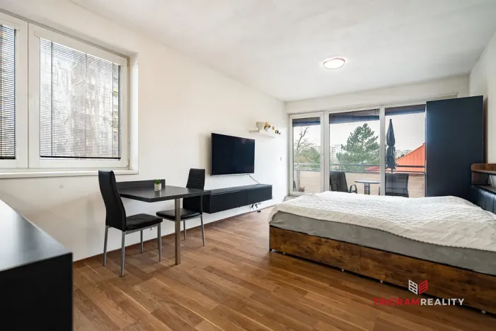 Pronájem bytu 1+kk, Hradec Králové - Nový Hradec Králové, Slunečná, 29 m2